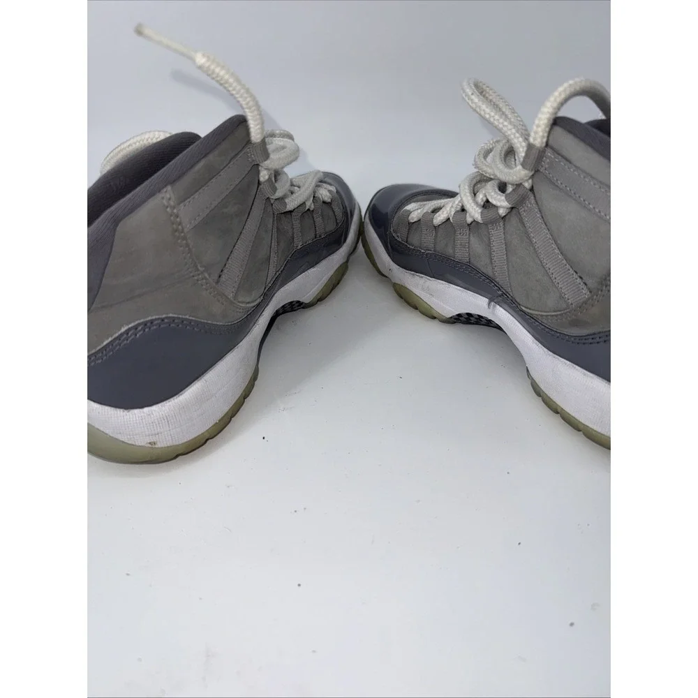 Air Jordan 11 Retro Cool Gray (2021) (GS) Sneakers 378038-005 Mens Size 5Y Used